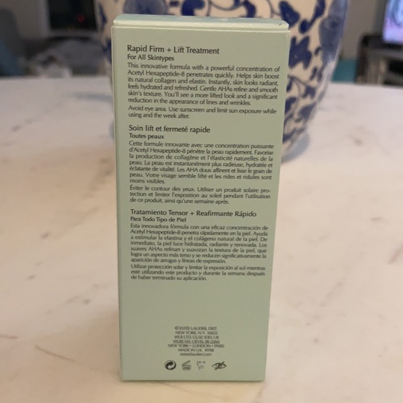 NEW Estée Lauder Perfectionist Pro - Picture 4 of 4